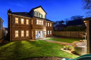 Photo 33- click for photo gallery